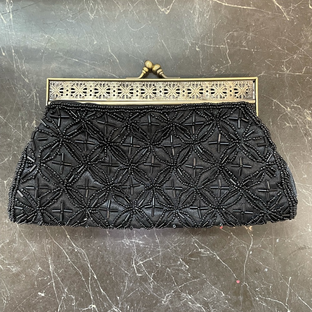 VGUC ELEGANT BEADED EVENING PURSE/CLUTCH Black